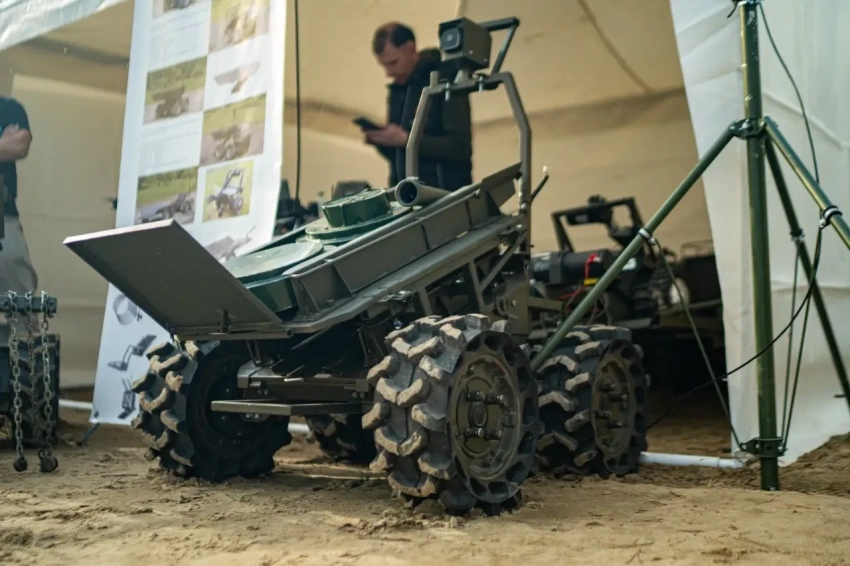 Украинские военные испытали робота-минёра «Гном» на полигоне