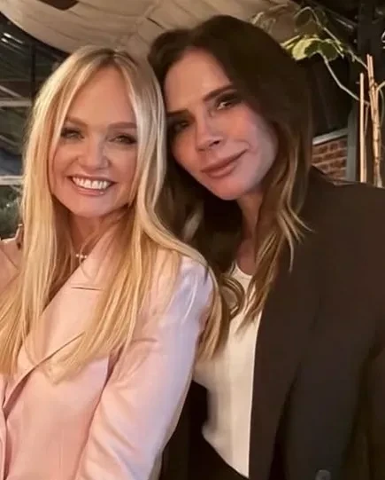 Виктория Бекхэм впервые появилась на публике после скандальных обвинений со стороны старшего сына Бруклина