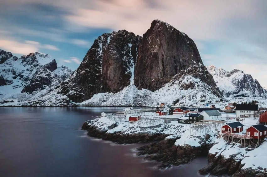 Статья 5 зовёт: Нидерланды решили помочь Гренландии противостоять США