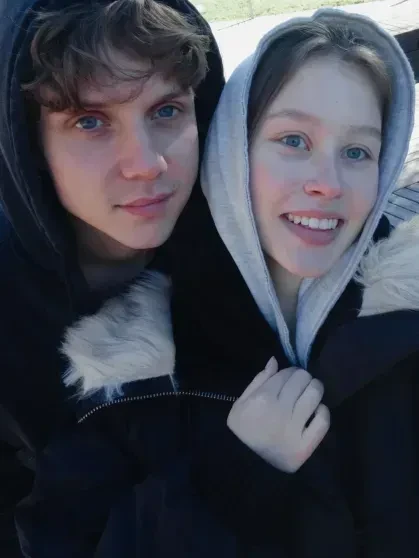 "Люди смотрят через призму зависти". Ваня Дмитриенко высказался о романе с Анной Пересильд, её успехе и своём статусе миллиардера