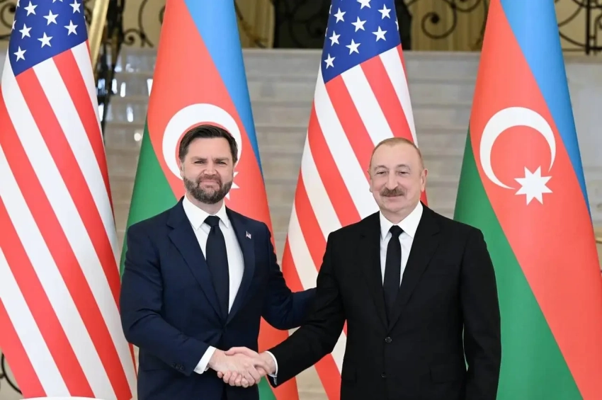 Еревану — дроны, Баку — катера: Вэнс продолжает турне, раздавая подарки от США